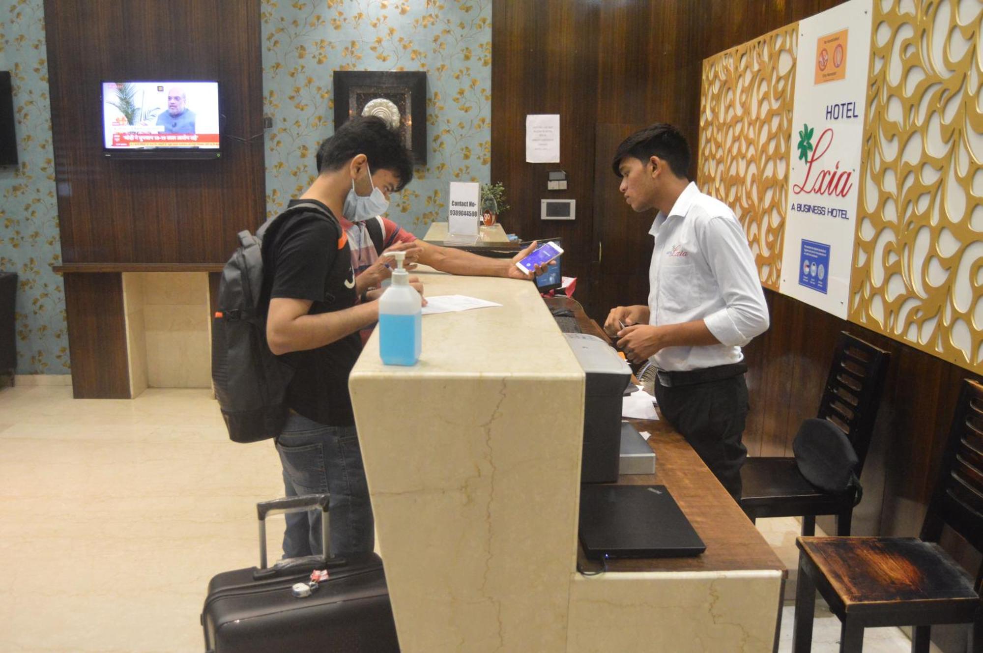 Hotel Lxia Hinjewadi - Indian Nationals Only Pimpri-Chinchwad Екстер'єр фото
