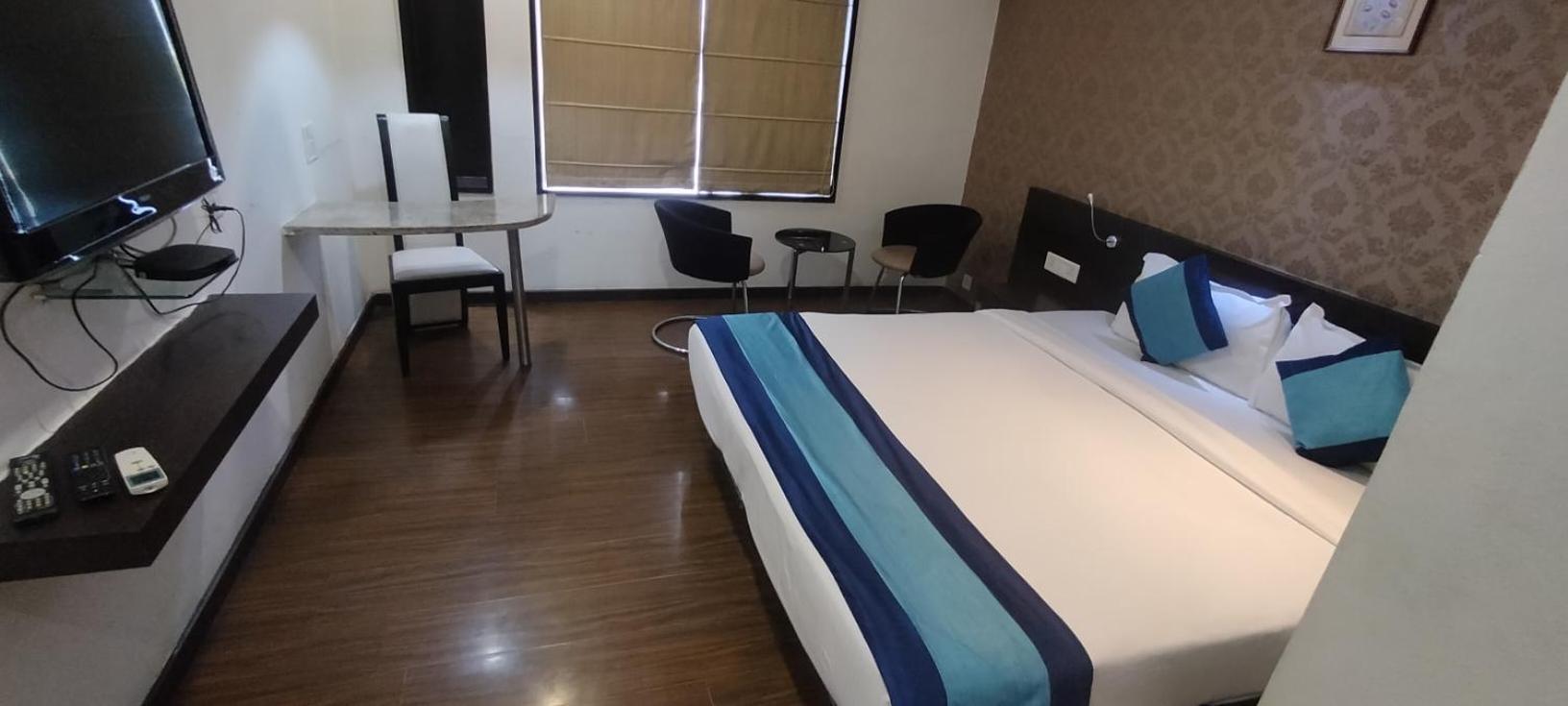 Hotel Lxia Hinjewadi - Indian Nationals Only Pimpri-Chinchwad Екстер'єр фото