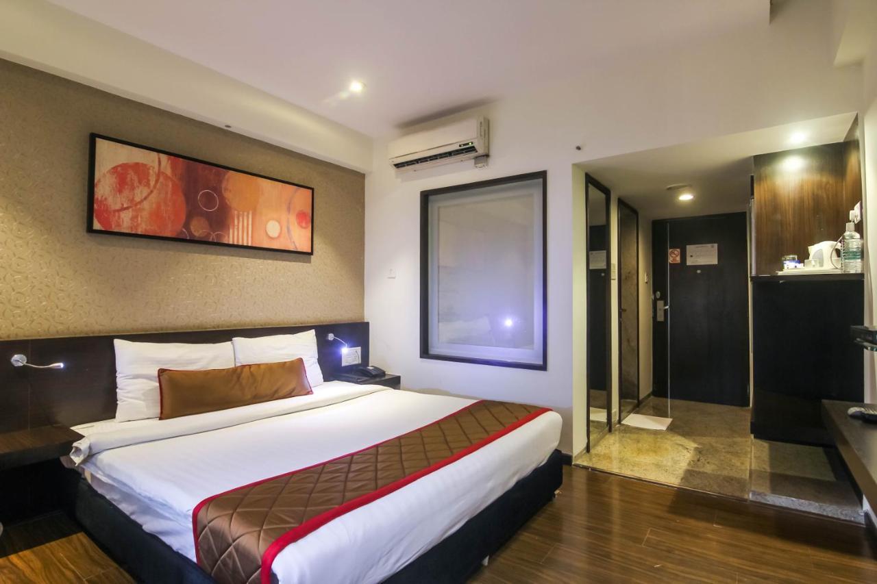 Hotel Lxia Hinjewadi - Indian Nationals Only Pimpri-Chinchwad Екстер'єр фото