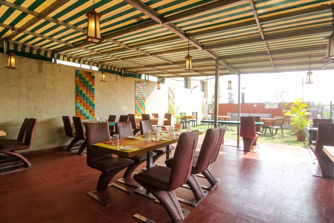 Hotel Lxia Hinjewadi - Indian Nationals Only Pimpri-Chinchwad Екстер'єр фото