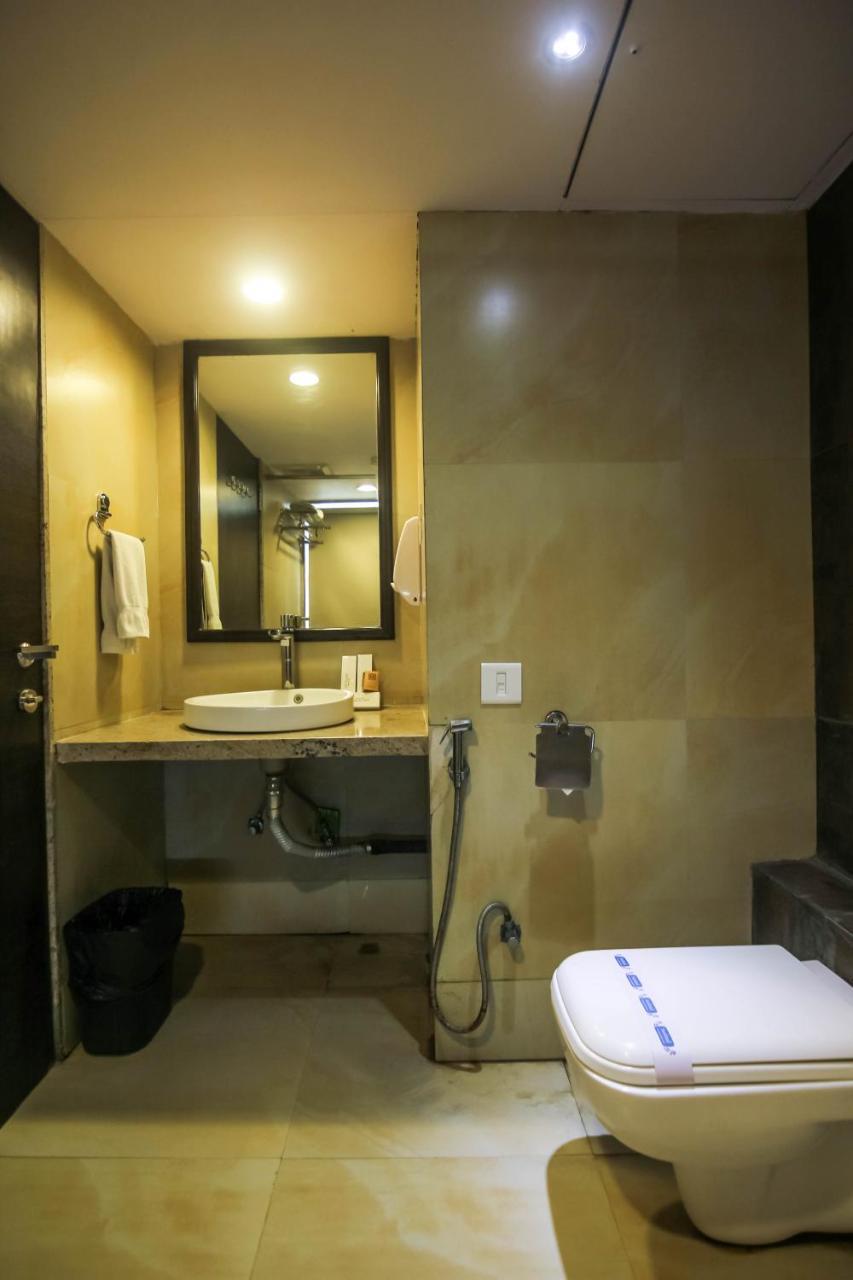 Hotel Lxia Hinjewadi - Indian Nationals Only Pimpri-Chinchwad Екстер'єр фото
